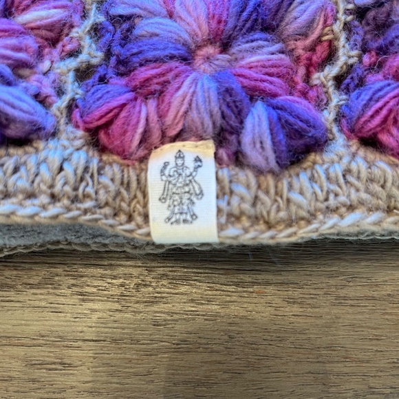 Crocheted Flower Headband, Handmade, Shades of Purple; New w/ tags - Picture 4 of 10